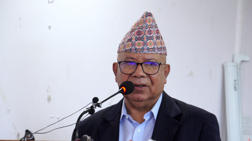 नेपाली पहिचान निर्माण गर्न पर्वहरूको महत्त्वपूर्ण योगदान हुन्छ : माधव नेपाल
