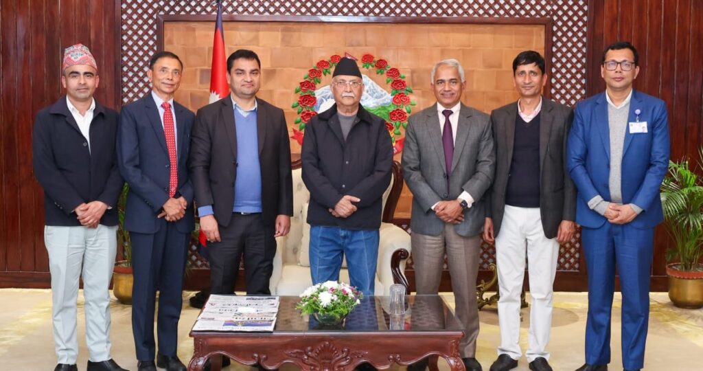 स्वास्थ्य मन्त्री पौडेलद्वारा स्वास्थ्य बिमा सुधार कार्ययोजना प्रतिवेदन प्रधानमन्त्रीसमक्ष प्रस्तुत