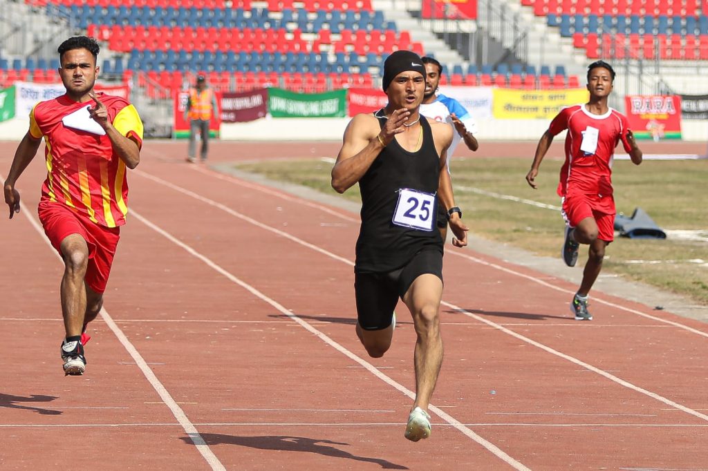 एक सय मिटर दौडमा मुकेश र बिनालाई स्वर्ण